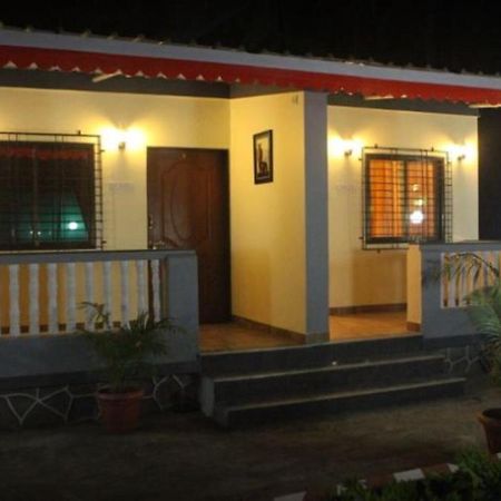 Madhuvan Farm Cottage Alibag Bagian luar foto