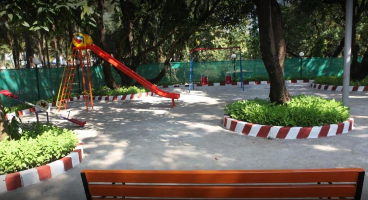 Madhuvan Farm Cottage Alibag Bagian luar foto